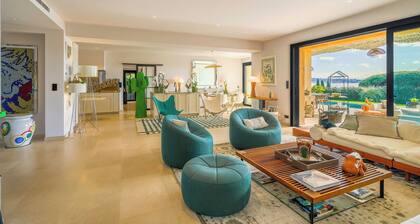 Exceptional Villa a/c 4br/8p With Pool & Sea View