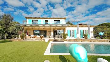 Apartment | Pool | Outdoor pool
