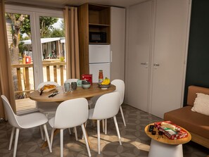 Dining - Mobile home pets allowed - 6 guests (Saint-Jean-de-Monts)