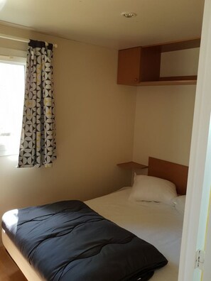 2 bedrooms, free WiFi - Mobile home pets allowed - 4 guests (Le Château-d'Oléron)