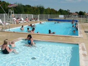 Pool - Mobile home with TV, pets allowed - 6 guests (Chaillé-les-Marais)