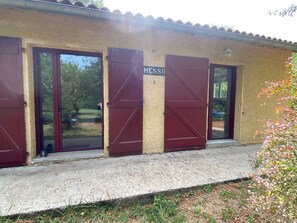 Exterior detail - Mobile home, dogs allowed - 8 guests (Nant)