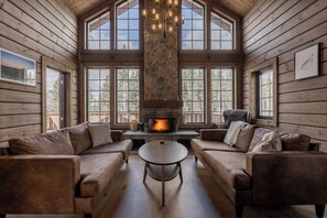 Smart TV, fireplace, stereo - Fjäll Lodge - Modern log cabin with sauna, fireplace and 4 bedrooms (Idre)