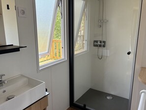 Bathroom - Mobile home, AC, pets allowed - 5 guests (Saint-Hilaire-de-Riez)