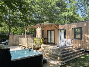 Terrace/patio - Mobile home with AC - 6 guests (Saint-Cirq-Lapopie)