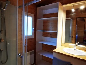 Bathroom - Chalet with AC - 7 guests (Villecroze)