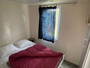 2 bedrooms, free WiFi - Cozy mobile home, pets allowed - 5 guests (Sauxillanges)