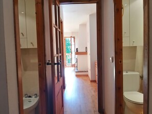 Bathroom - Vrbo Property (Pla de l'Ermita)