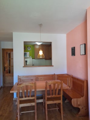 Dining - Vrbo Property (Pla de l'Ermita)