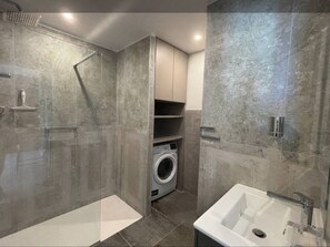 Hair dryer, towels - Quiet apartment with terrace - 2 guests (Ajaccio)