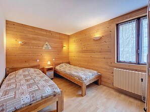 3 bedrooms, free WiFi - Welcoming apartment, pets allowed - 6 guests (La Clusaz)