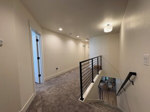 Interior - Modern Townhome • Sleeps 8 • Garage (Blackfoot)