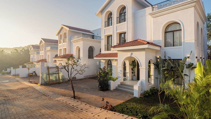 ELIVAAS Villa Paraiso 4 BHK with Pool