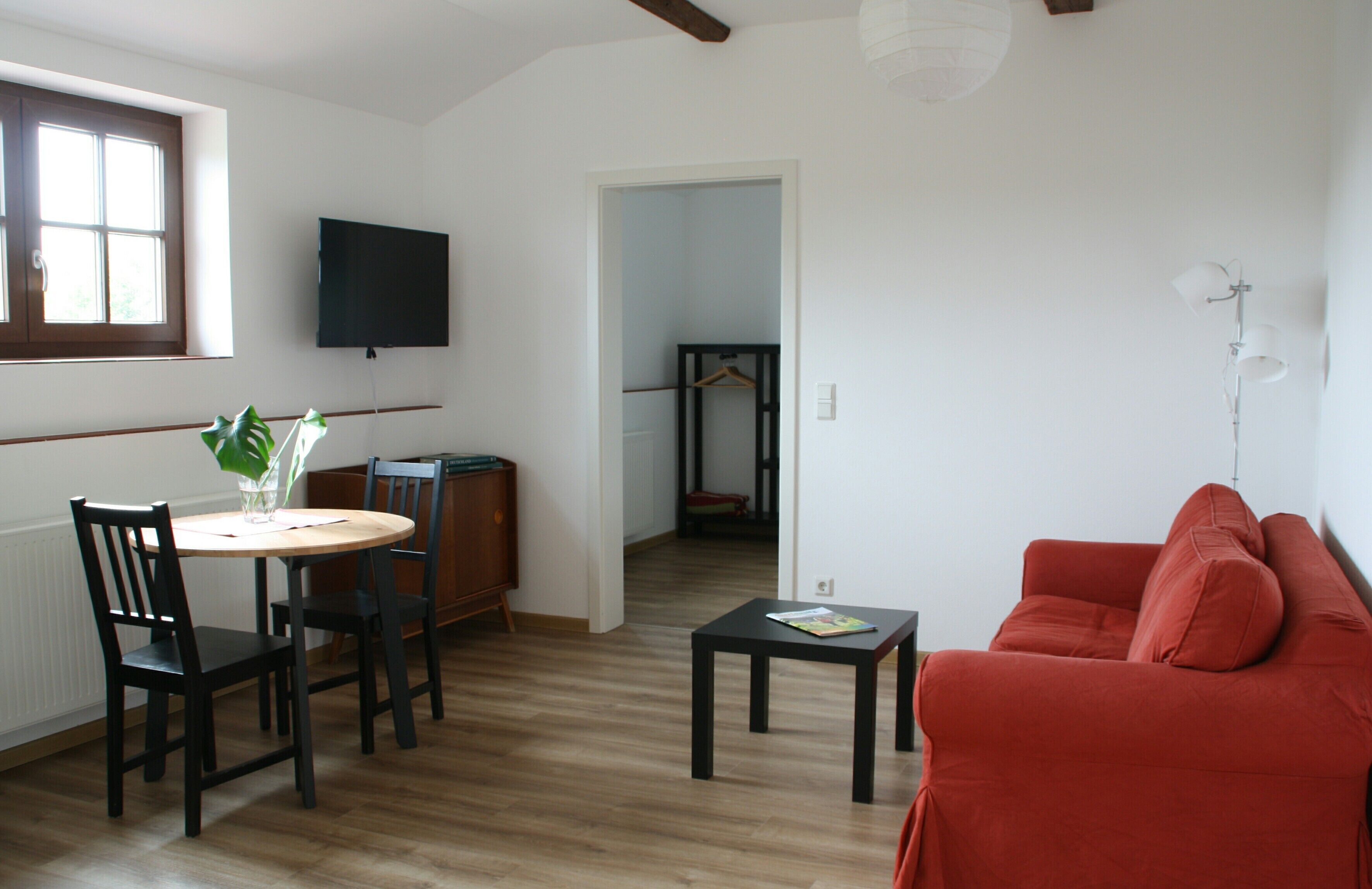 Appartement Classique, 1 chambre, animaux de compagnie acceptés, vue jardin | Coin séjour