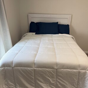 Room - Relax in Style! 3BR Fully Furnished Home + Pool Access (Haines City)