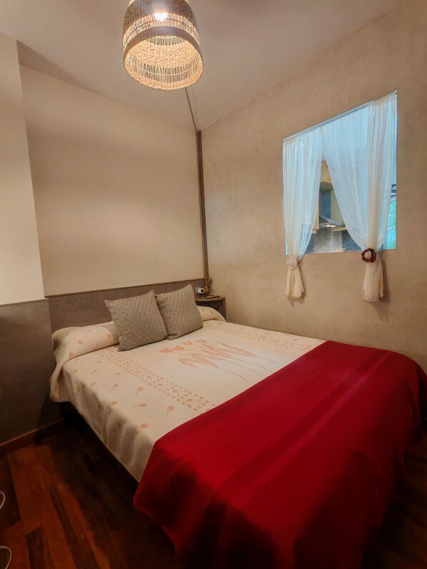 Room - Vrbo Property (Pla de l'Ermita)
