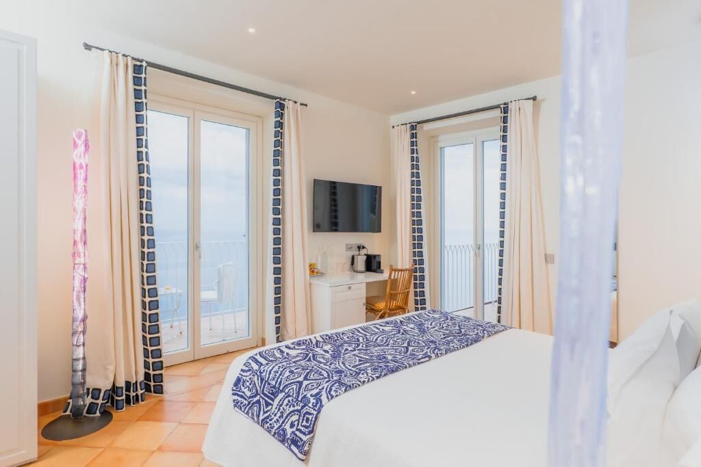 Kamar Double Mewah, pemandangan laut