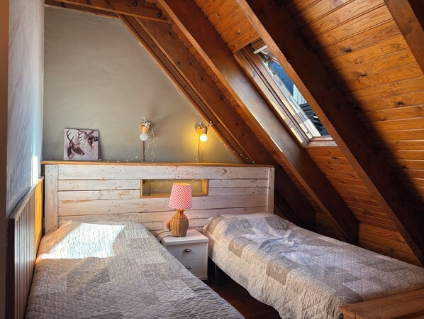 Room - Vrbo Property (Pla de l'Ermita)