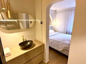 Apartment | Bathroom - Luxury Apartment With sea View (Middelkerke)