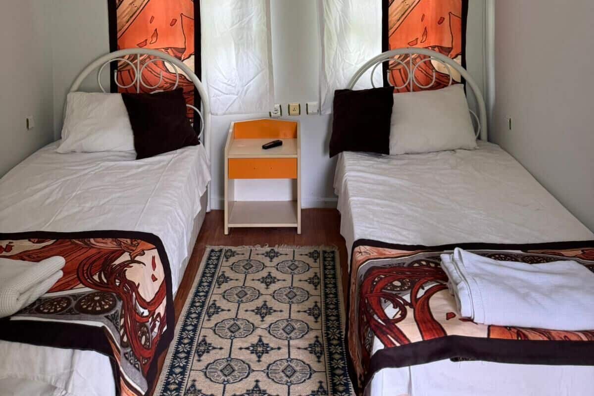 Classic Room | Premium bedding, individually decorated, desk, laptop workspace
