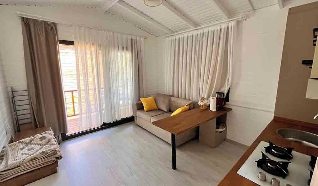 Premium bedding, minibar, individually decorated, desk