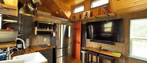 Microwave, stovetop