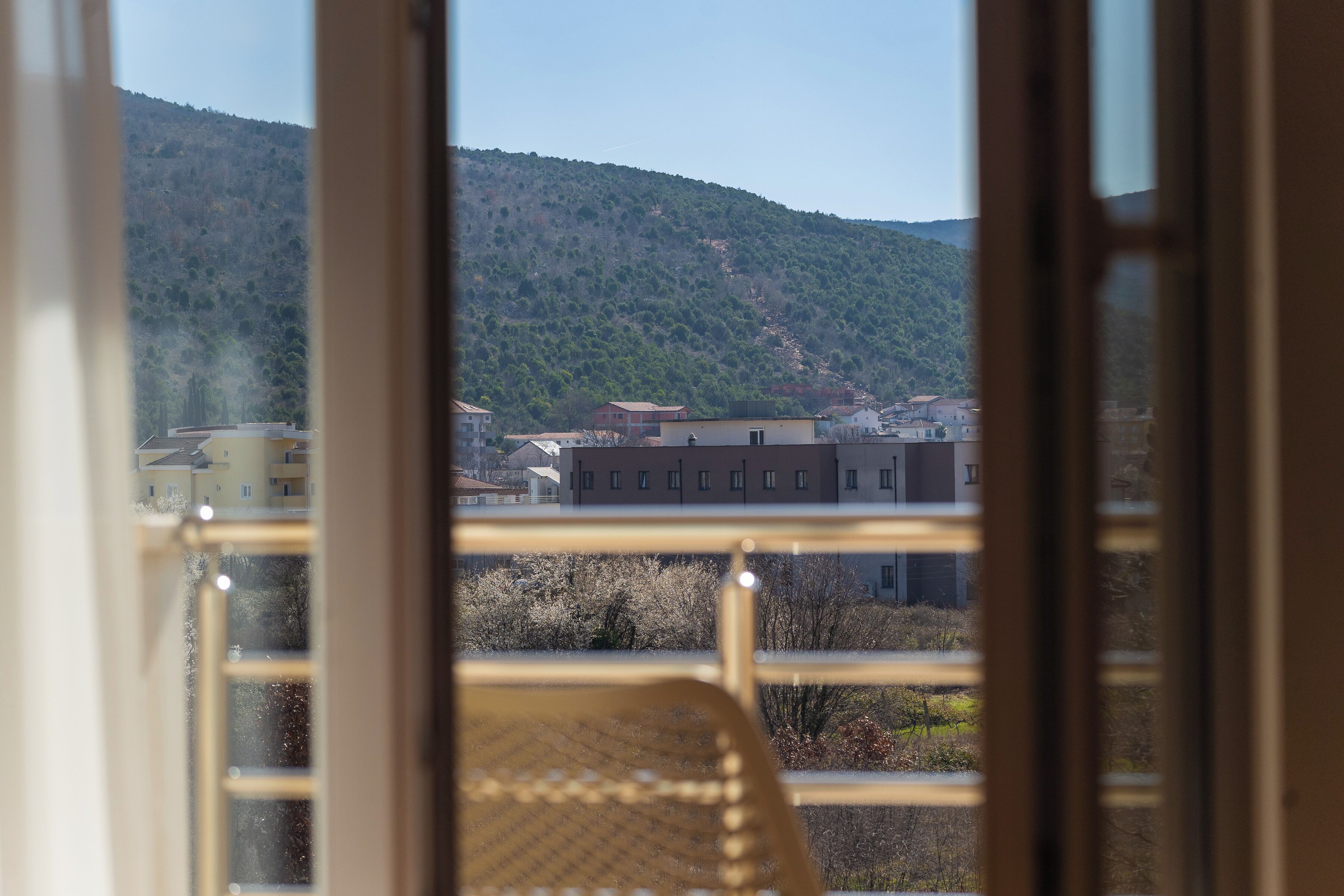 Standard Double or Twin Room, Balcony, Mountain View