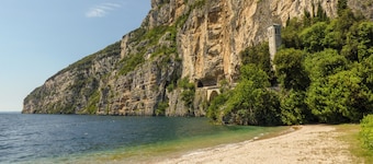 Novità: appartamento con piscina, terrazza, posizione tranquilla