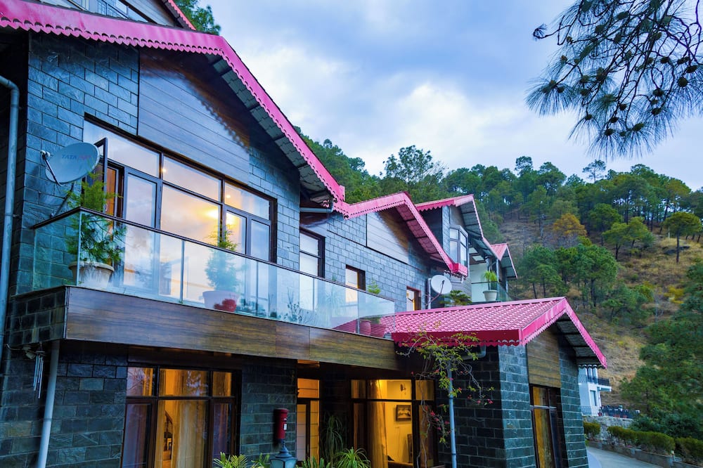 Alaya Stays Kasauli Woods Cottage 3 BHK