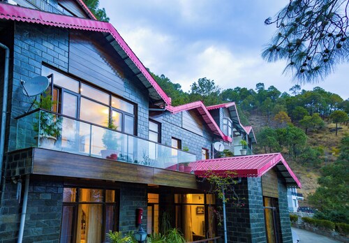 Alaya Stays Kasauli Woods Cottage 3 BHK 