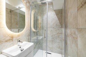 Apartment | Bathroom - Luxury apt 5 min From the Beach and La Croisette (Cannes)