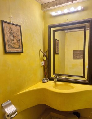 Bathroom - Vrbo Property (Eivissa)