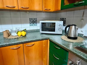 Private kitchen - Susanna's House, a carefree stay a stone's throw from downtown (Nocera Inferiore)