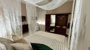 Room - Vrbo Property (Nocera Inferiore)