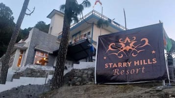 Fachada da propriedade