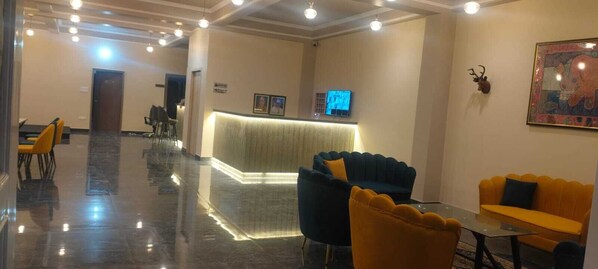 Reception - Starry Hills Resort (Kanda)