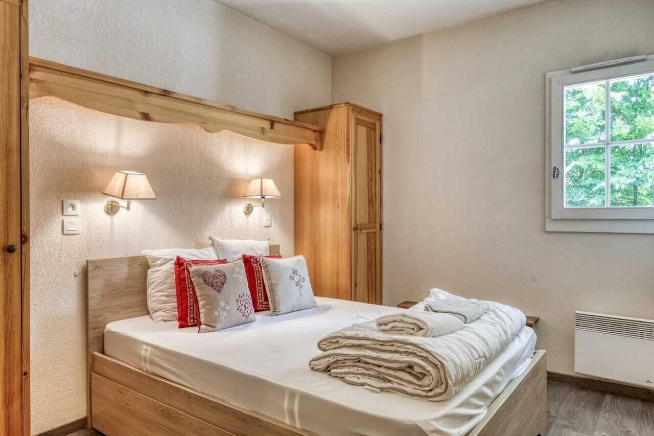 2 bedrooms