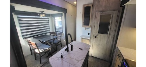 Beautiful Star Valley RV campground 5th wheel with pool, golf, & private gazebo