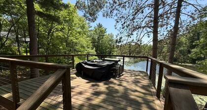LAKEFRONT-PRIVATE DOCK Modern 2BR "Sunset Deck" at Chetek, Sleeps 6