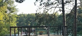 CHETEK LAKEFRONT: Modern 2BR "Sunset Deck" home on the Chetek Chain, Sleeps 6
