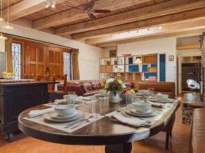 Dining - Skylight Loft (Santa Fe)