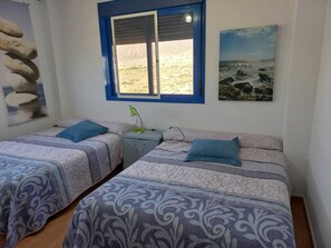 2 bedrooms, iron/ironing board, Internet, bed sheets - Tourist housing next to the sea and in the Natural Park Cabo de Gata-Níjar. (La Fabriquilla)