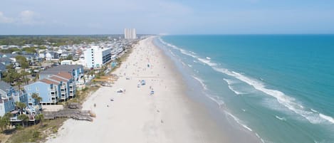 Una playa cerca