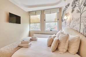 Apartment | 2 bedrooms, laptop workspace, iron/ironing board, bed sheets - Apartment AC Saint Germain des Pres Rue de Rennes (Paris)