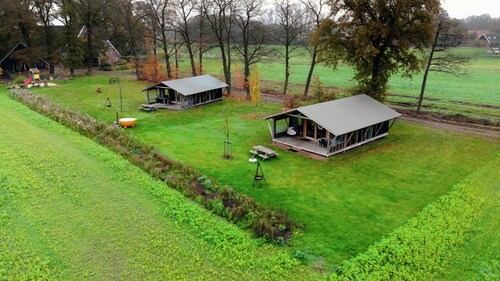 Landrijk de Reesprong in luxe lodge (Enschede)