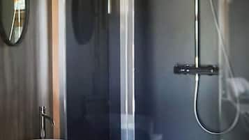 Shower, toilet paper