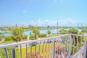 Property grounds - Pass A Grille Don Cesar Pool Boat Slip 3/3.5 (St Pete Beach)