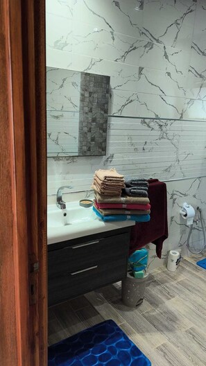 Bathroom - Djerba villa with pool (Houmt Souk)