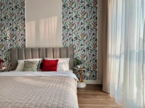 1 dormitorio, tabla de planchar con plancha, wifi y ropa de cama