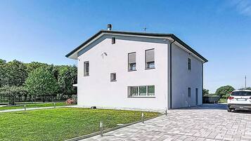 Esterni